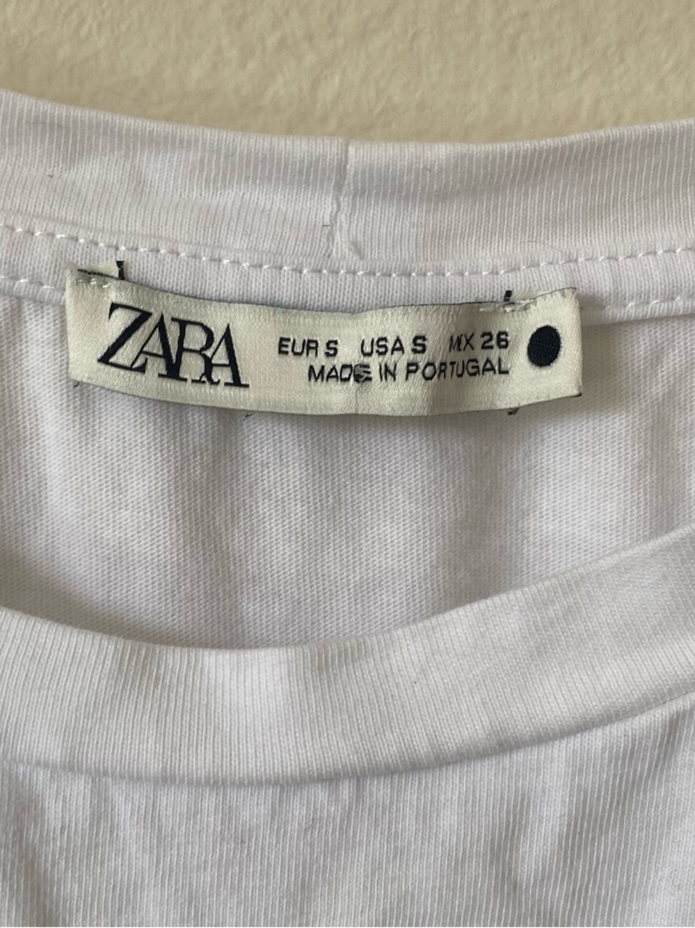 Zara Cotton Tee with Abstract Rope Design - Picture 8 of 8